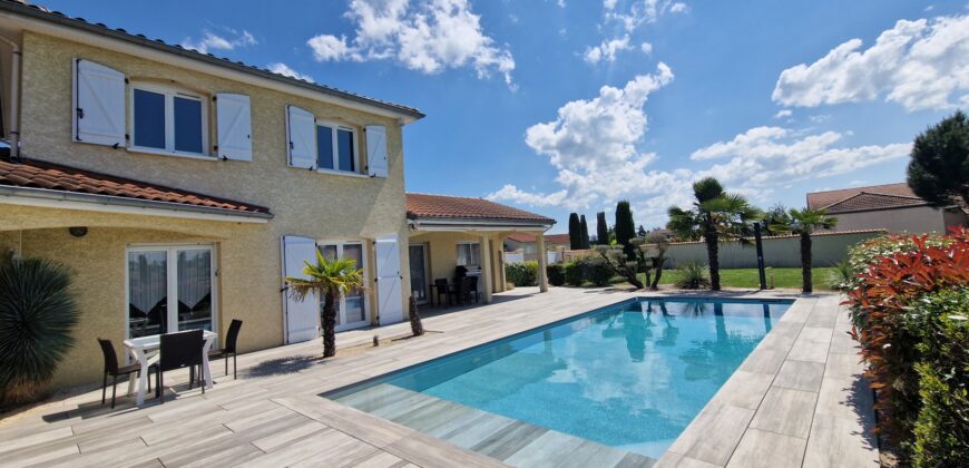 🏡 NOUVEAUTÉ – Maison familiale avec piscine à Veauche (132 m²)