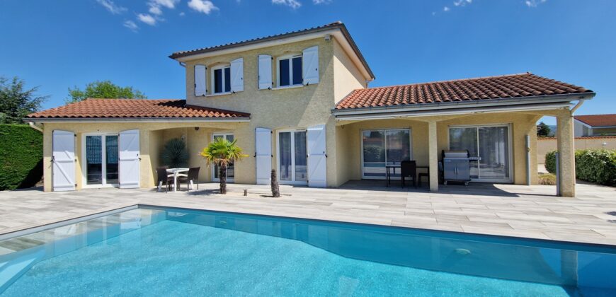 🏡 NOUVEAUTÉ – Maison familiale avec piscine à Veauche (132 m²)