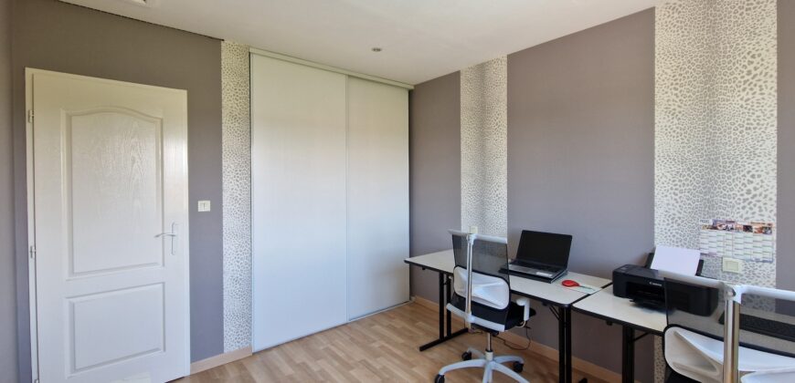 🏡 NOUVEAUTÉ – Maison familiale avec piscine à Veauche (132 m²)
