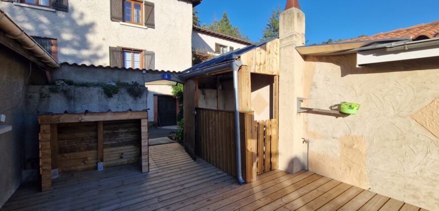 🏡 Maison mitoyenne – Bellegarde-en-Forez