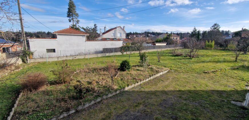 Maison individuelle sur grand terrain – Saint-Just-Saint-Rambert (Route de la Tranchardière)