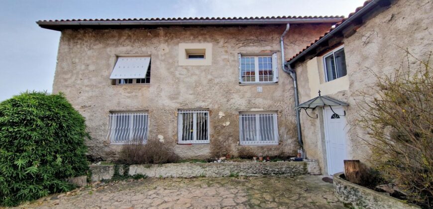 À vendre – Magnifique maison ancienne rénovée – Saint-Marcellin-en-Forez
