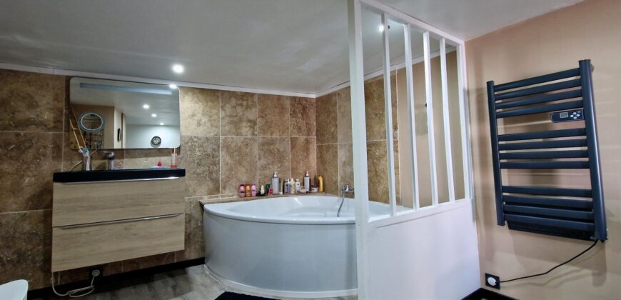 À vendre – Magnifique maison ancienne rénovée – Saint-Marcellin-en-Forez