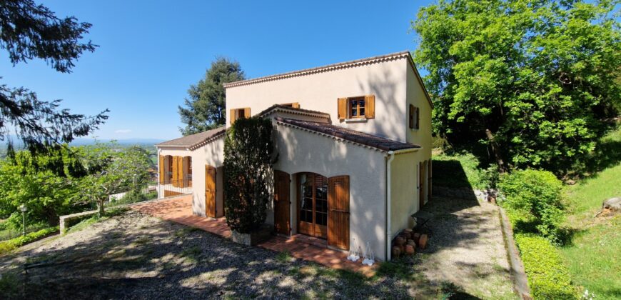 À vendre en exclusivité – Villa avec vue panoramique – Saint-Galmier