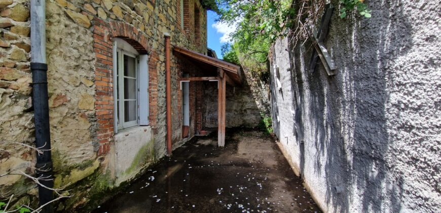 À vendre en exclusivité – Plateau à aménager avec terrasse – Boën-sur-Lignon