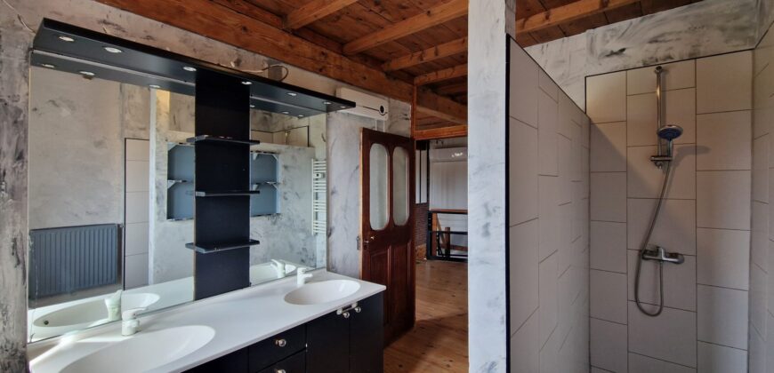 Maison de village 5 pièces 180 m² À vendre en exclusivité 